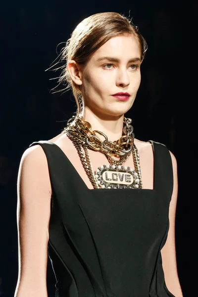 Look 35